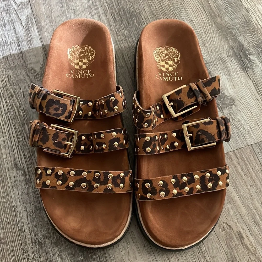 Vince Camuto NWOT Ciandra leopard print platform sandals